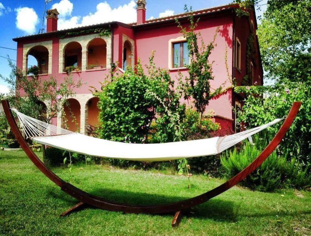 Isola Dei Calanchi Hotell Atri Eksteriør bilde